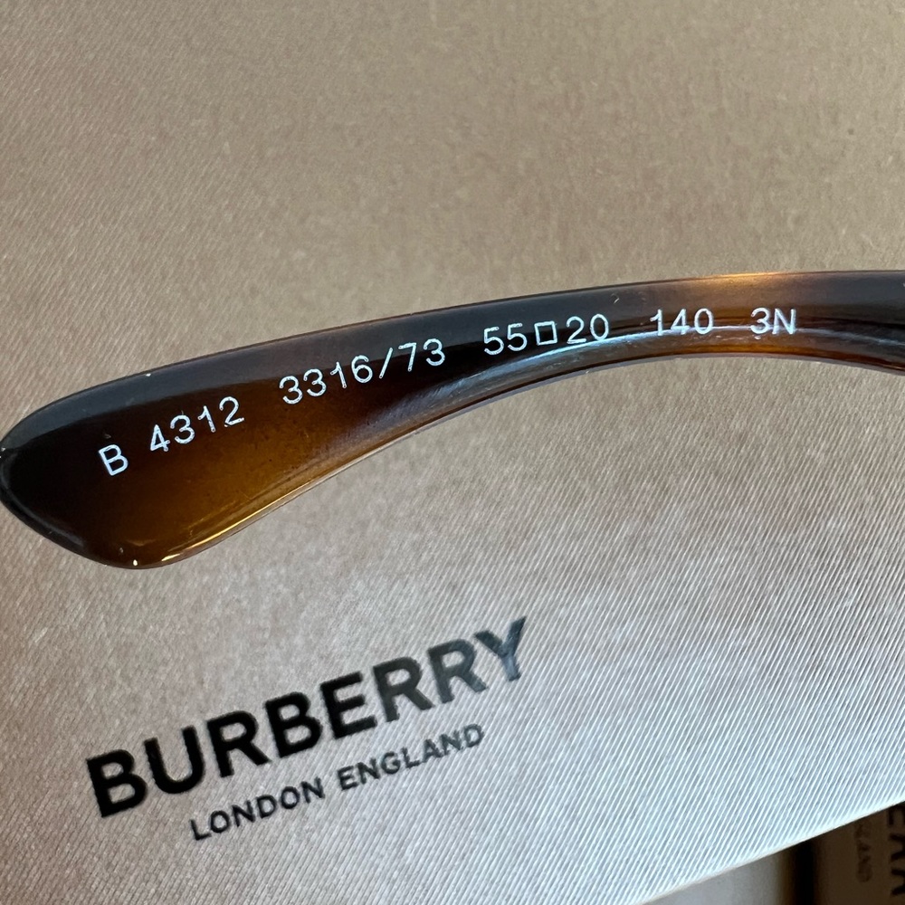 Burberry B Motif Square Frame Sunglasses - Picture 8 of 16